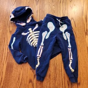 Mini Boden 3-4 boy's skeleton outfit set sweatshirt hoodie and sweatpants 3t 4t